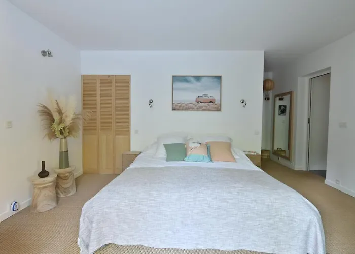 ヴィラ Biscalodge ビスカロッス